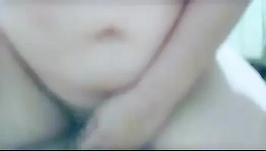 Aku pamer gaun baruku sama tetanggaku dan akhirnya crot di dalam memekku