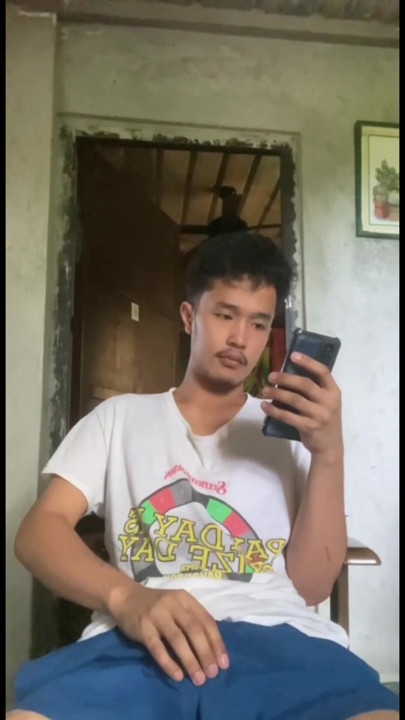 Scandalous Secret Wank: Young Pinoy Boy Gets Hot Next to Stepf bro | Clip 1