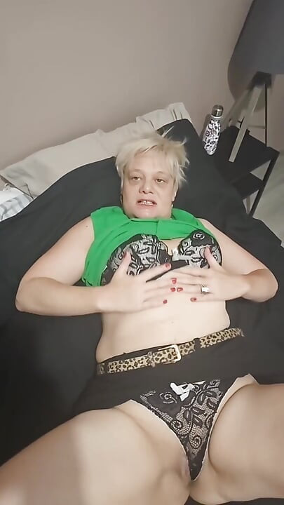 A Good Doggy-style Fuck with a Good Load of Cum on My Face.