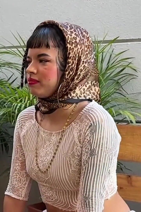 Lu Debut Behind the Scenes