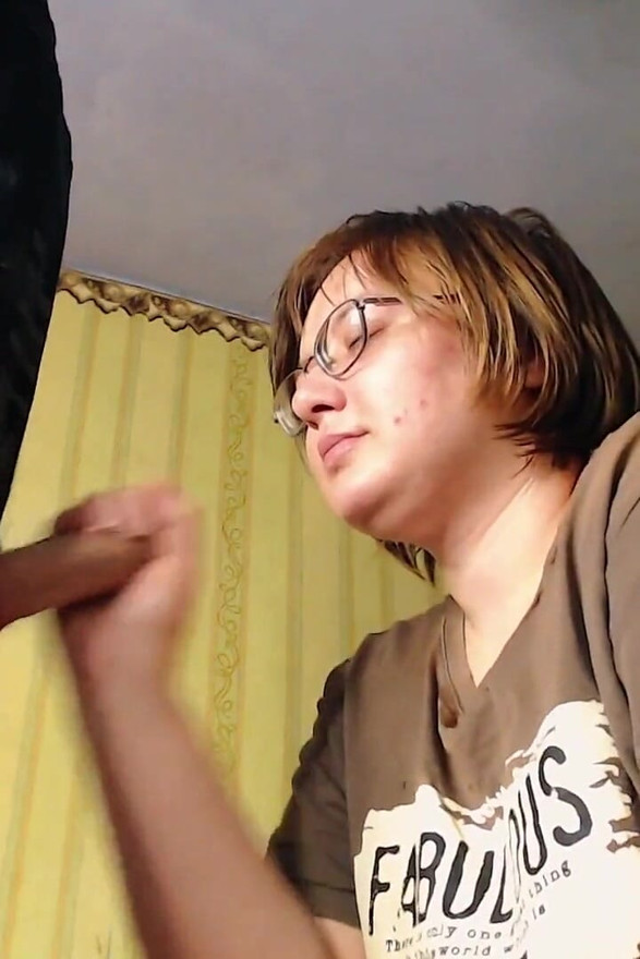 A Quick Blowjob Before a Meal