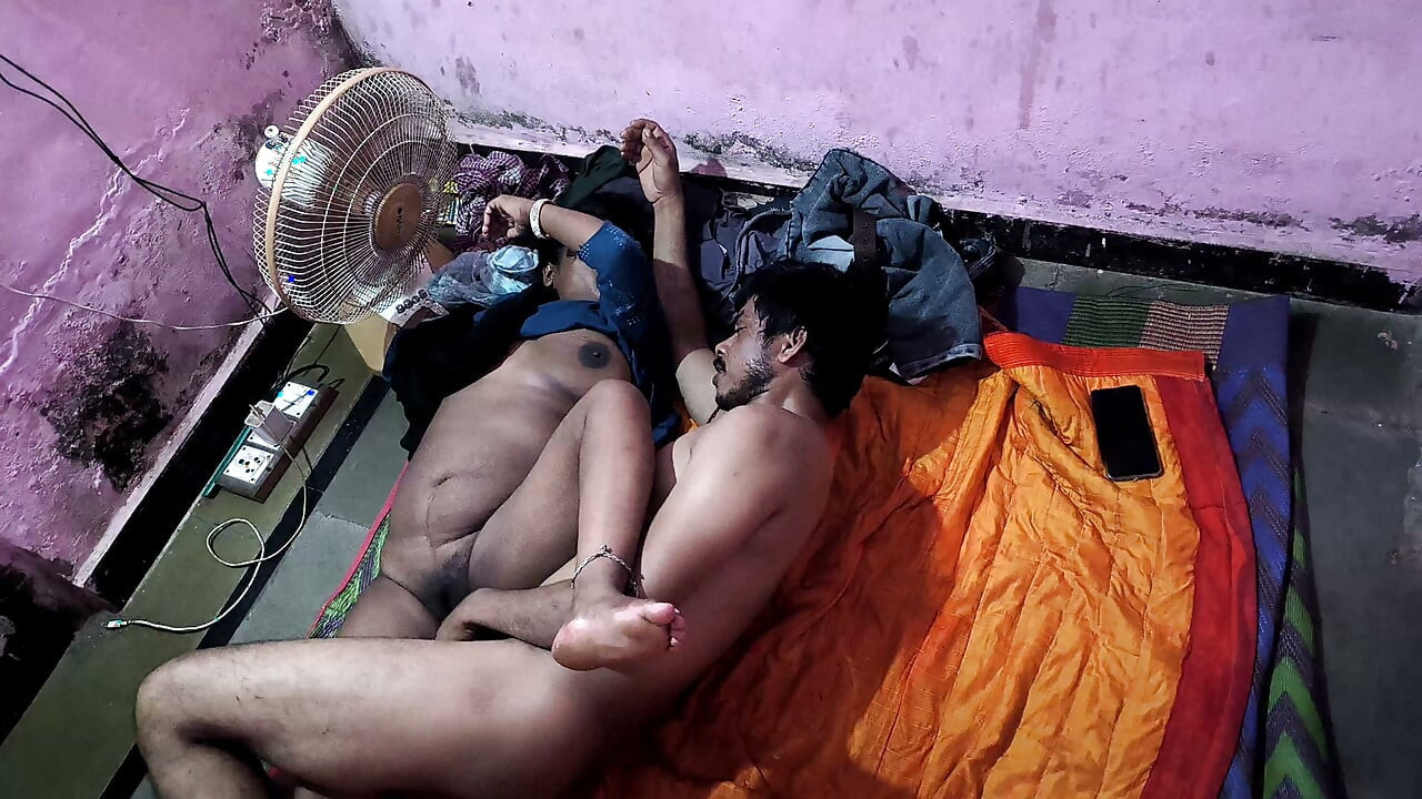 Super Sexy Hot Bhabhi Caught Her Devar Alone in the Room