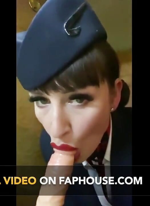 Vivienne L'amour - Chupando o Pau a Mil (720p Full HD)