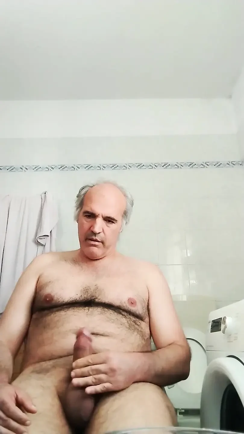 Hoeveel sperma kwam er uit mijn pik na 15 dagen kuisheid!