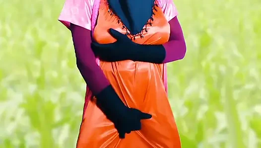 Schwanz in Shalis enge muschi eingeführt