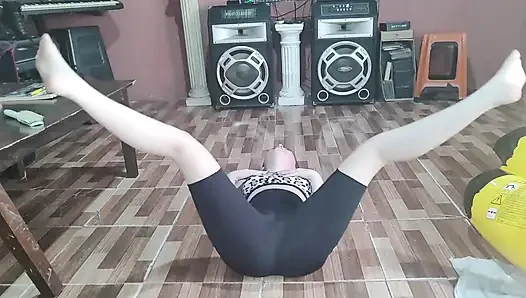 Aku pengen nunjutin latihanku tapi aku ngasih kentut