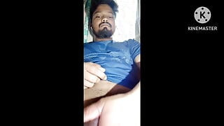 When he came today, he shook his cock a lot.