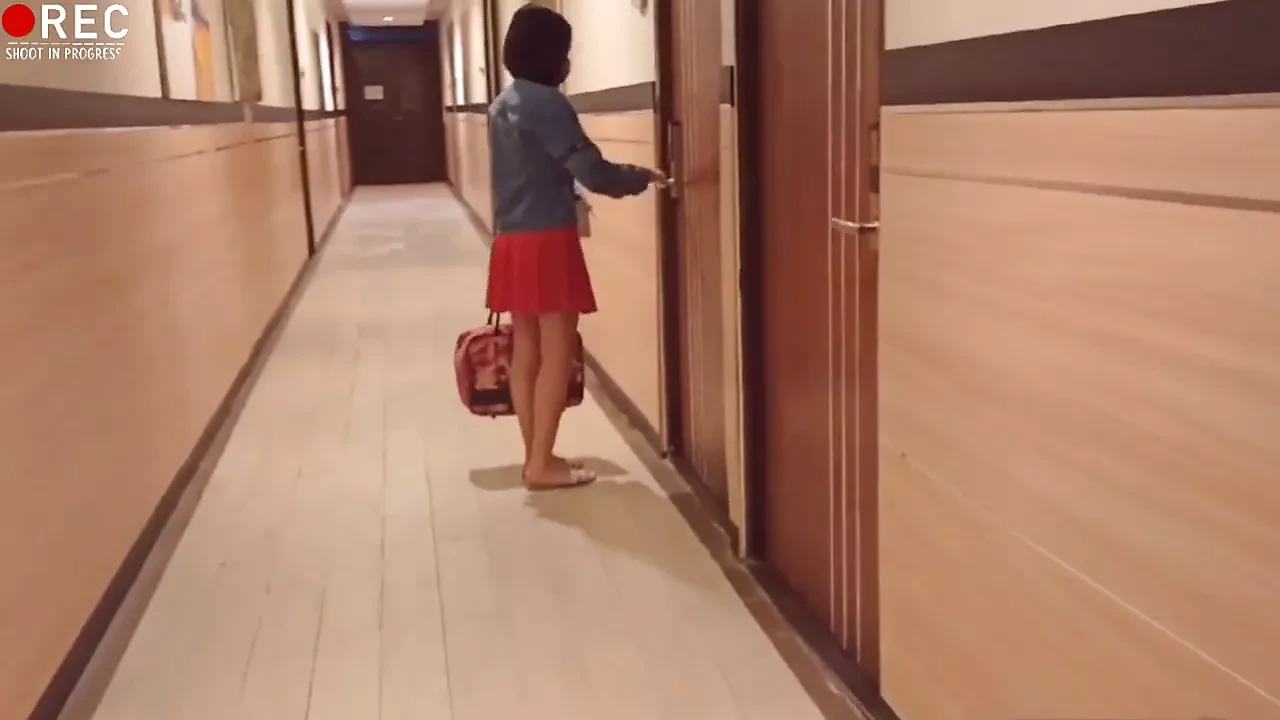 check in with a beautiful stewardess from Indonesia – part.2