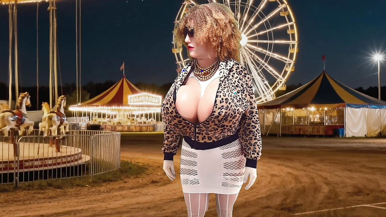 Відкрита сукня на грудях, засвіт сіссі