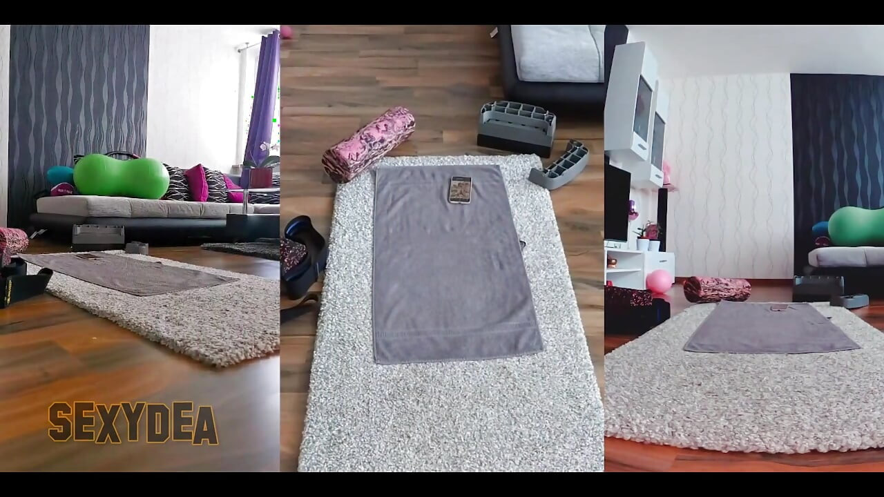 Triple Cam Sensation: alătură-mă pentru un antrenament obraznic gol!