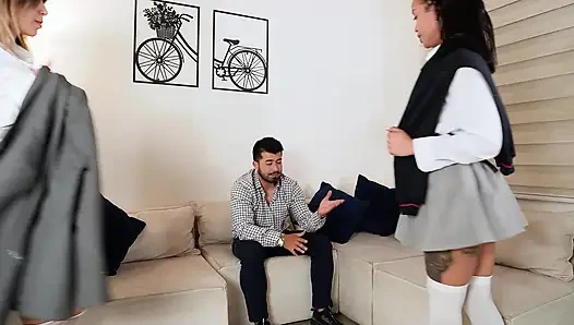 Тройничок с главным после уроков, просто, чтобы нас не выгнали из колледжа