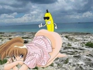 Schlechte Banane hat Spaß am Strand.