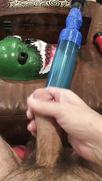 Ten minute big old cock sucking