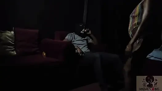 Setelah sesi lapdance yang super hot, aku ngentot memekku habis-habisan, bocor banget setelah itu aku harus ngentot memekku sendirian!!