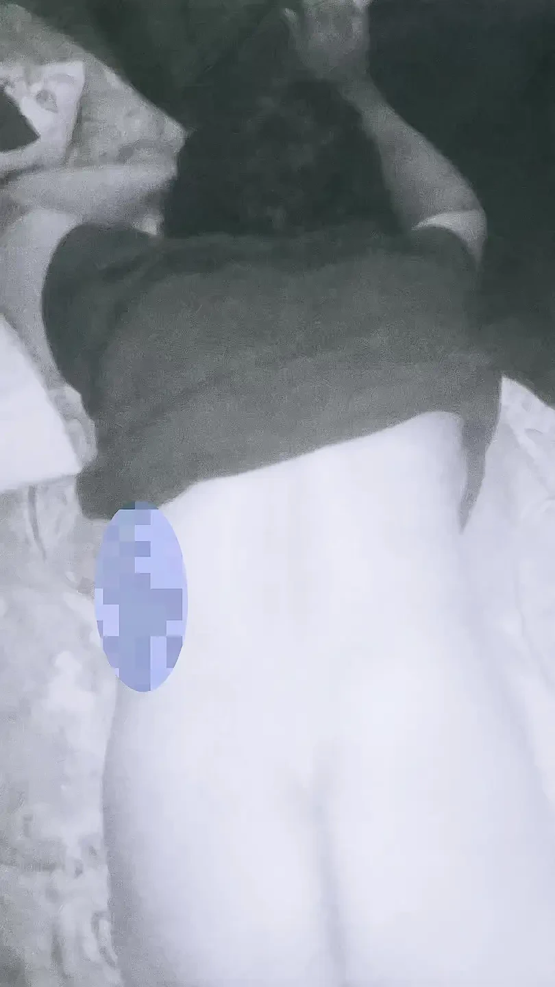 Hot moaning wife likes to be impaled.