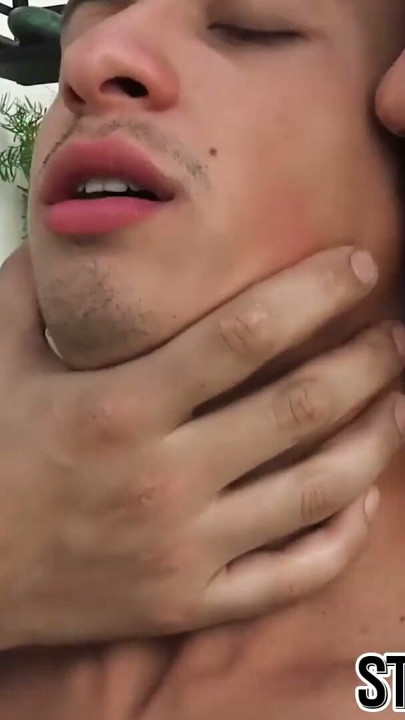 Bearded stallion fucks horny twink bareback hard outdoor | Clip 1