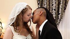 รักต่างเชื้อชาติเลสเบี้ยนหลังแต่งงาน!
