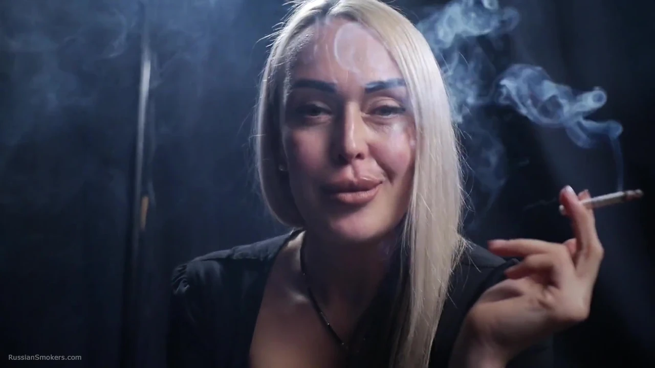Seductive Smoking with a Mature Lady 8 Min