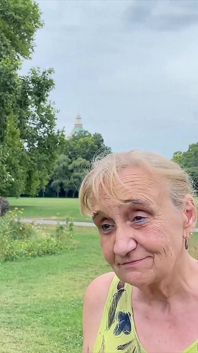 Orgie publică dură cu sex anal cu maturi în grup