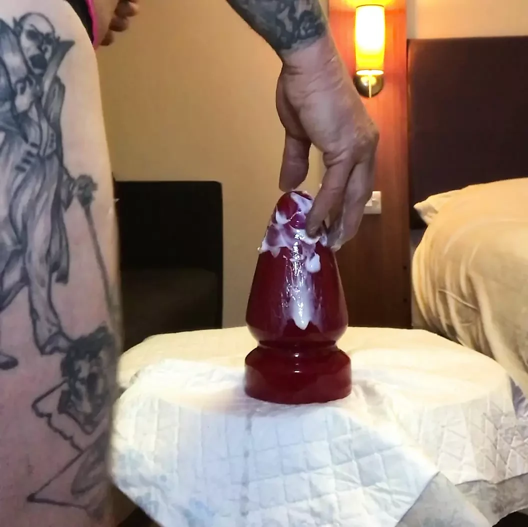 Riding the anal destroyer again