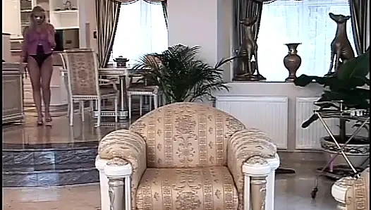 Gadis-gadis cantik masturbasi penetrasi dildo