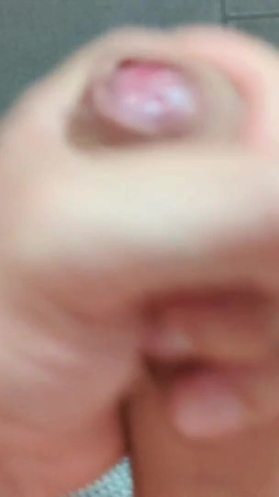 强大的时刻，从“占主导地位的下流话服务并自慰直到射液由asmr男性声音与特写鸡巴 pov”