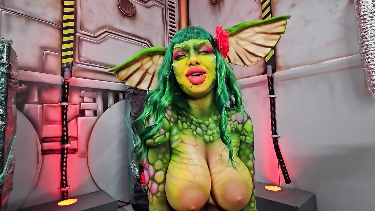 Jangan basah ku, Gooner! | Greta Gremlin Cosplay JOI