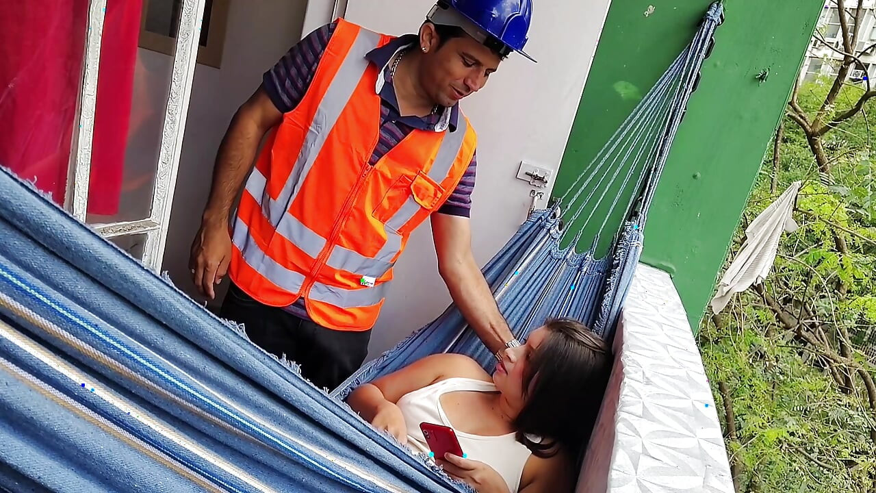 Padrastro tiene sexo con hijastra en hamaca en Sur de Pantanal