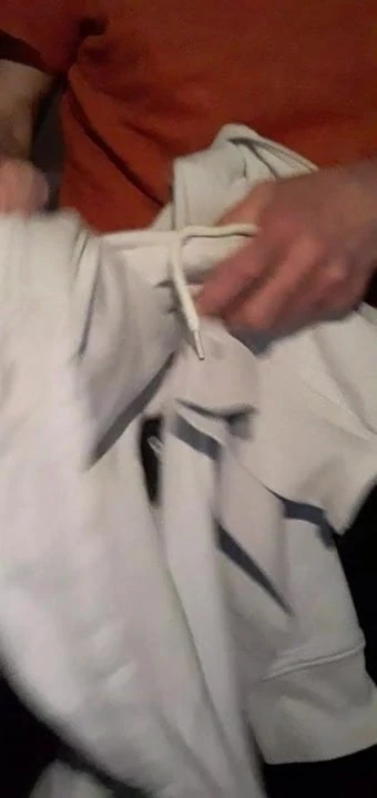 Ich lege mir 2 dicke, schwere Cockringe an