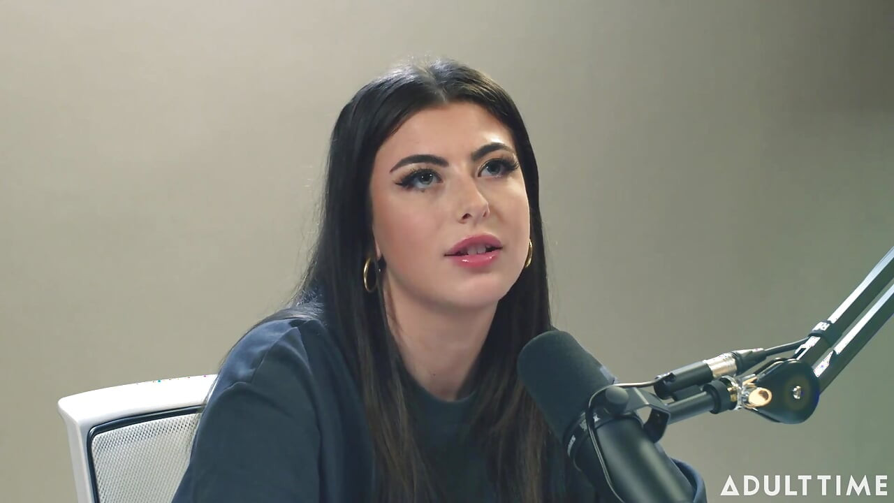 Gal Ritchie: Spiegler Girl & Hentai Lover the Adult Time Podcast