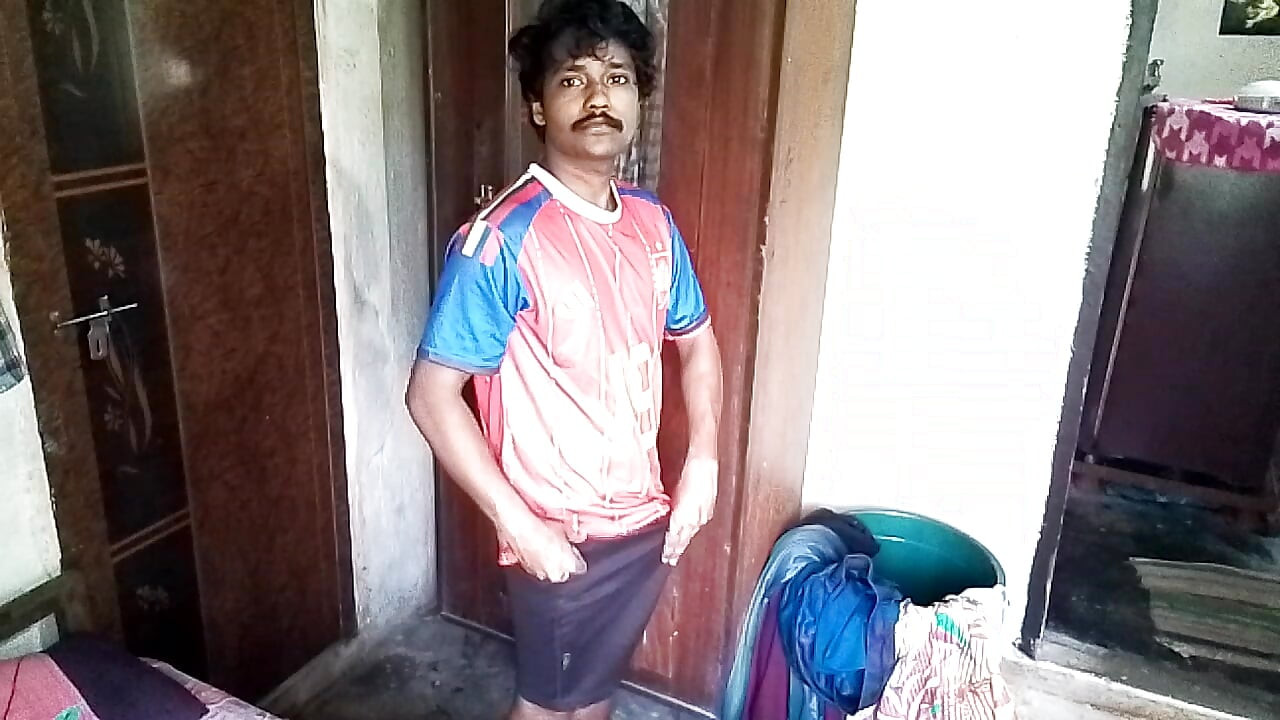 Camara Caught hot Indian guy solo sex