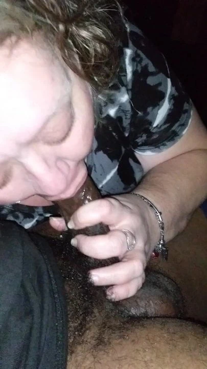 Pawg sucks my bbc