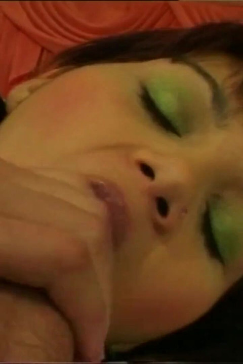 Skinny Teen Fucked and Cumshot on Face by a Vintage Huge Cock