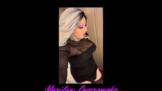Trans crossdresser déesse Marilyn Loversmoke boot fétiche fumer taquiner