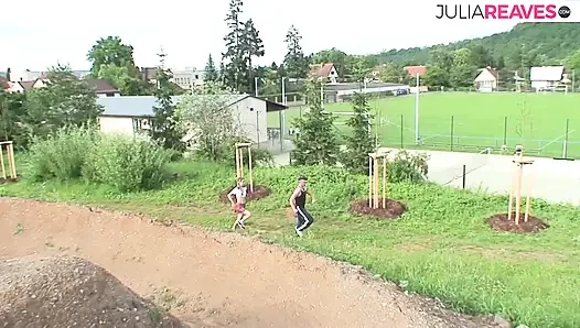Hot teen rides a huge cock in the bushes to a mouth cumshot
