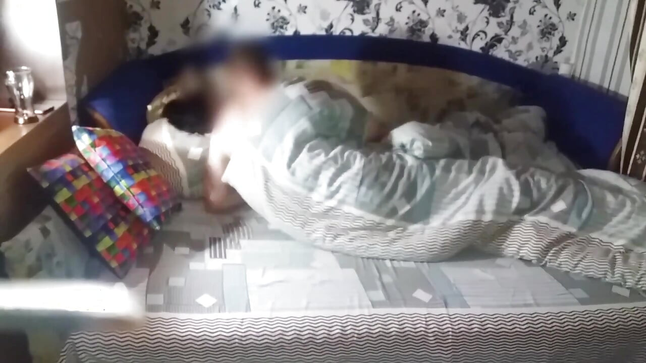 Selección Caliente. El Marido Comparte a Su Esposa Con Su Mejor Amiga