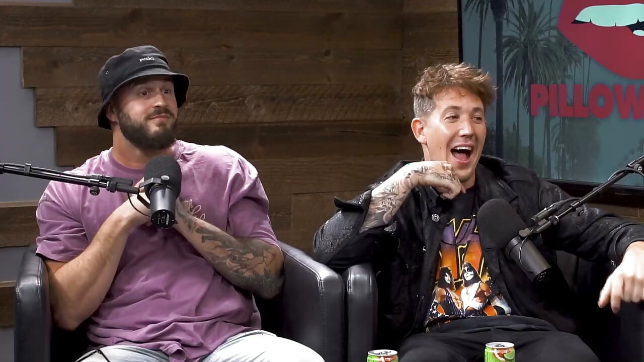 Karmen Karma Sprays Breast Milk in Face (co-hosted by Harry Jowsey)