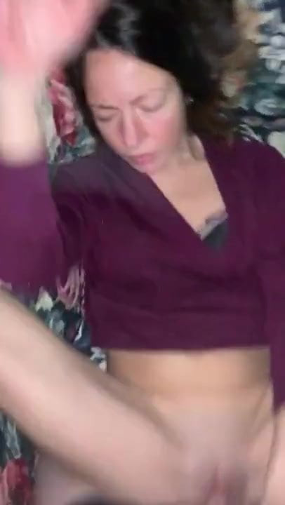 Deep pussy pounding with a brunette skunk - pov