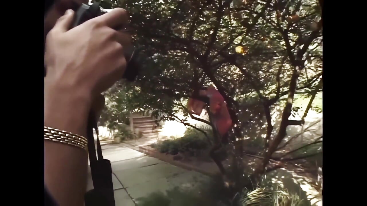 ฉันแก้ผ้าเพื่อให้คุณเห็นฉัน