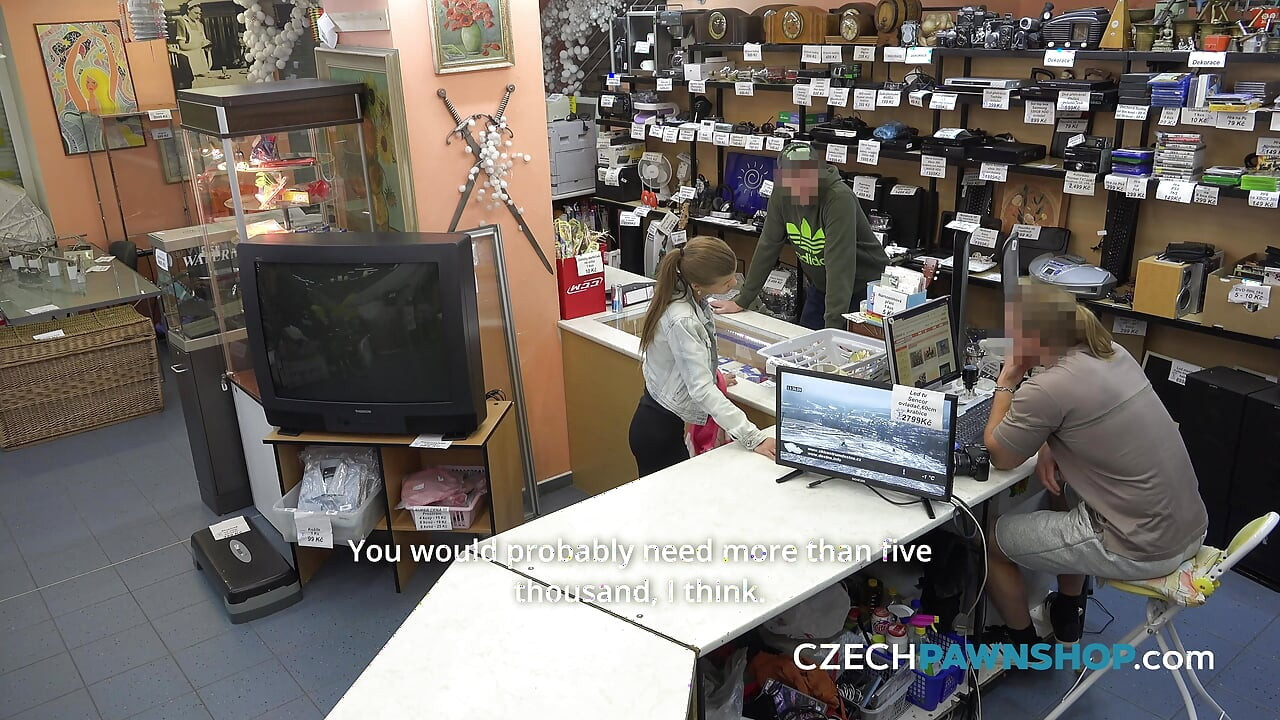 The stunning beauty (CzechPawnShop)