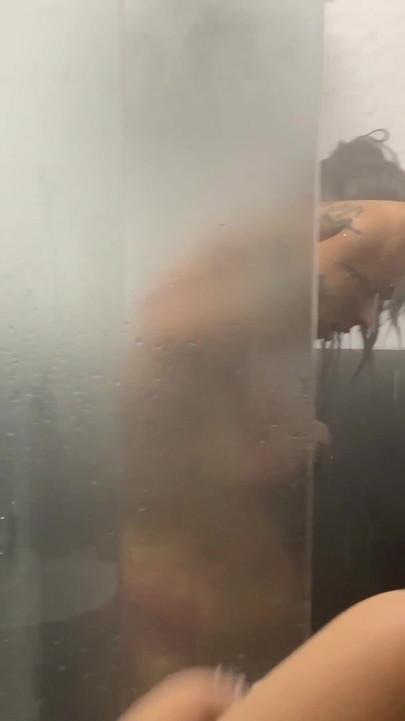 Taking a shower with my friend I sucked her pussy | Clip 1