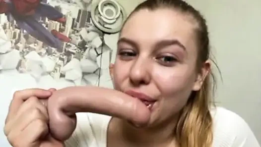 Sloppy dildo blowjob with jucielussie and slapping ass