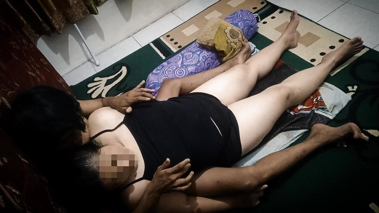 She Is Very Horny and Wants to Be Fucked