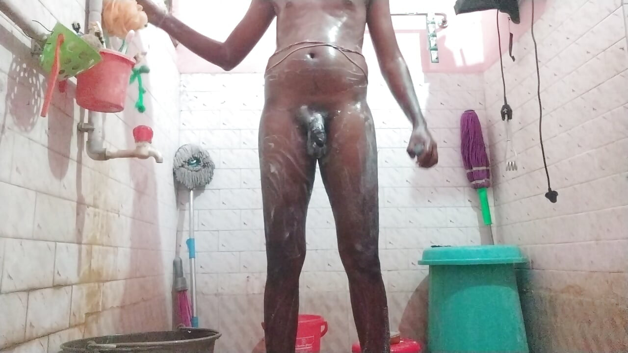 Tamil10inchesbbc seksi vruća kupka