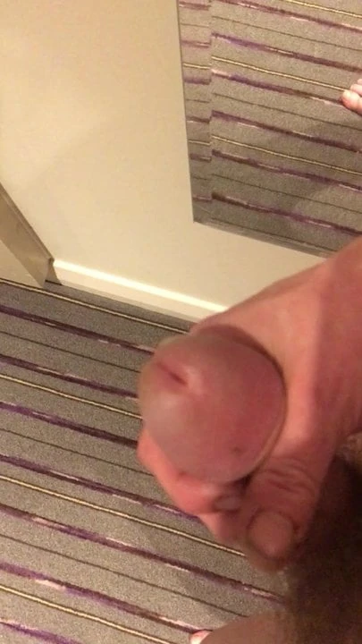 Kyle Barnes wanking