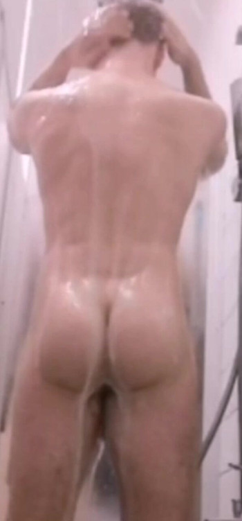 泡立つ小川のように流れています