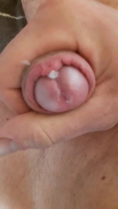 Hot boi  mastrubate