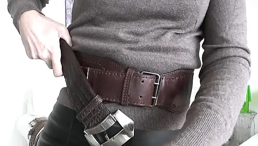 Oturma odasında kemer takma, bölüm 2, lady victoria valente