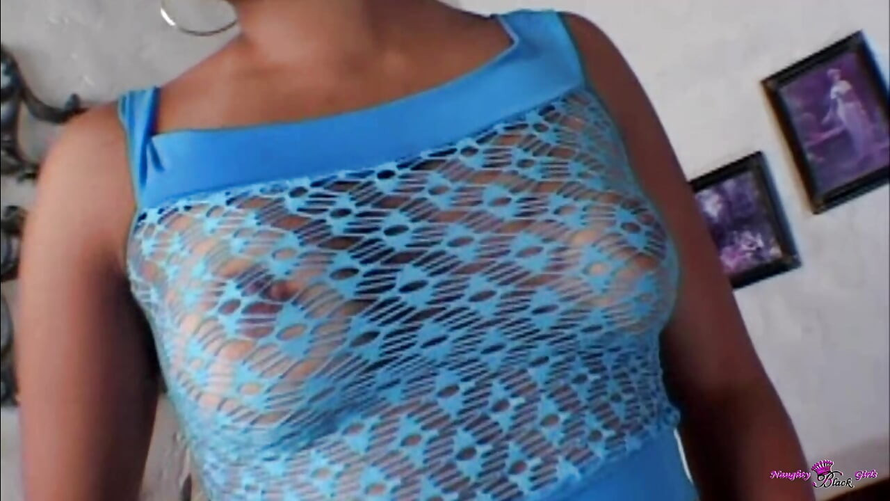 Mooie schoonheid Exotica Soto is gecharmeerd door haar neuker, dus doet ze anaal met hem