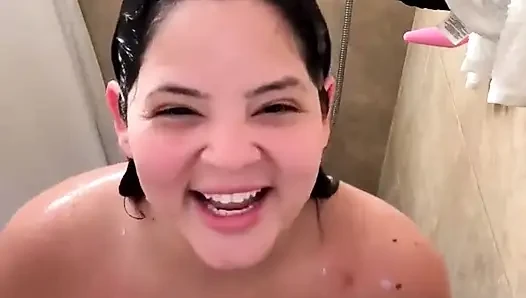 Dani Valentina ile canlı yayın